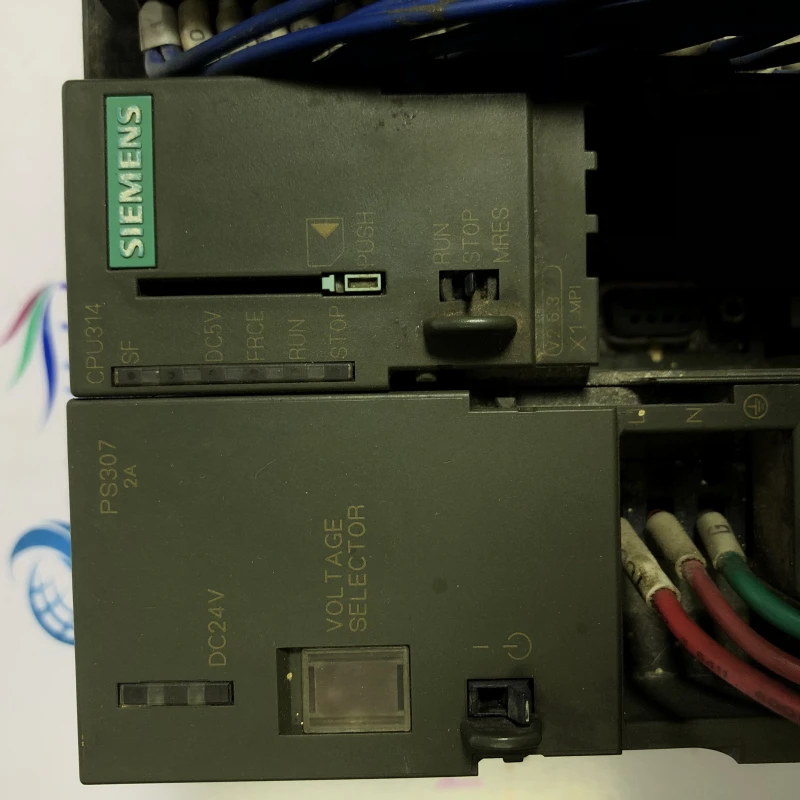 Siemens SIMATIC S7-300 PLC Rack with Power Supply and Digital I/O Modules thumbnail 7